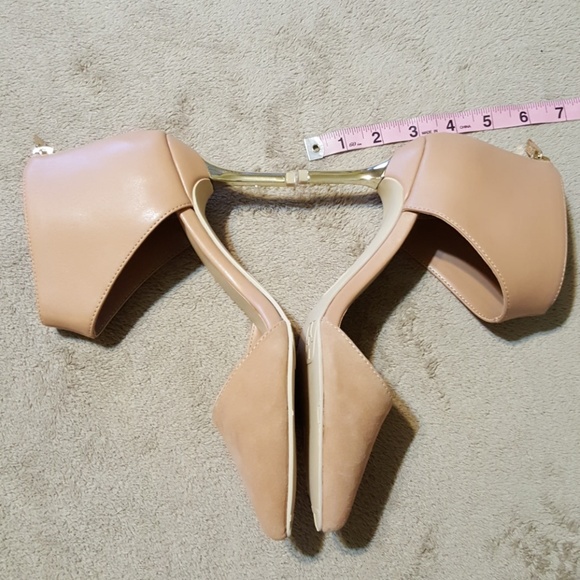 New In Box IMAN Camel & Gold Pumps Zip in Back. 7 - Picture 3 of 8